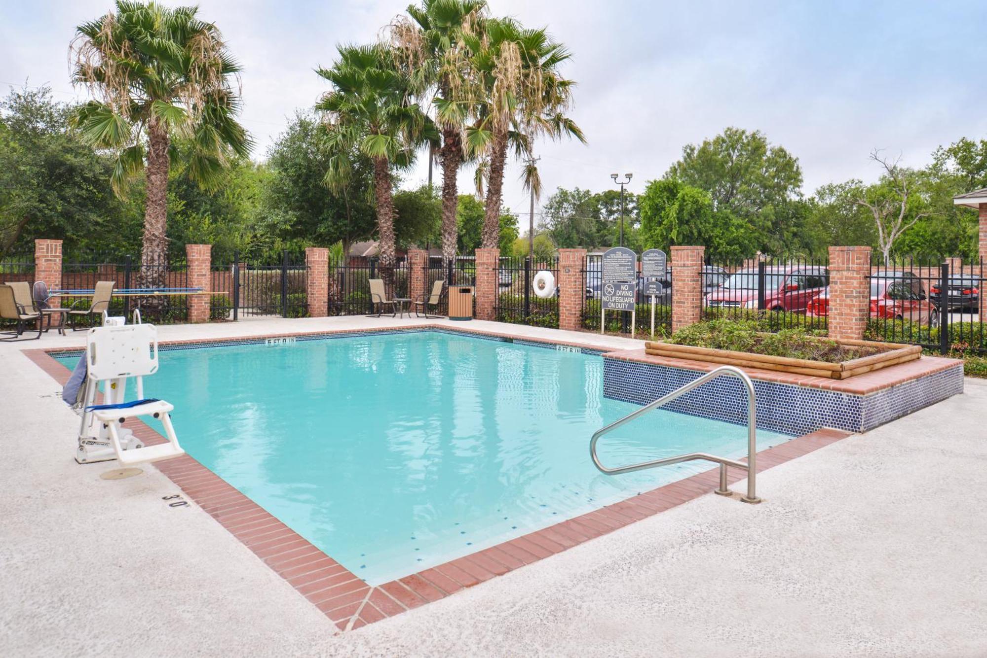 Holiday Inn Express & Suites San Antonio South Luaran gambar