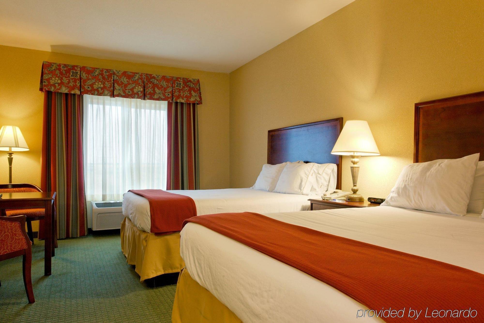 Holiday Inn Express & Suites San Antonio South Luaran gambar